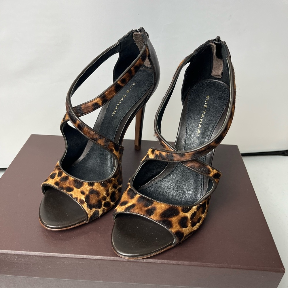 Elie Tahari Samba leopard print heels shoes